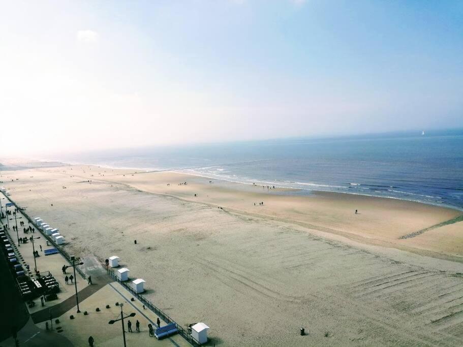 Lovely N° 9 Op Ieder Moment Een Prachtig Zeezicht & Zwembad Middelkerke Εξωτερικό φωτογραφία