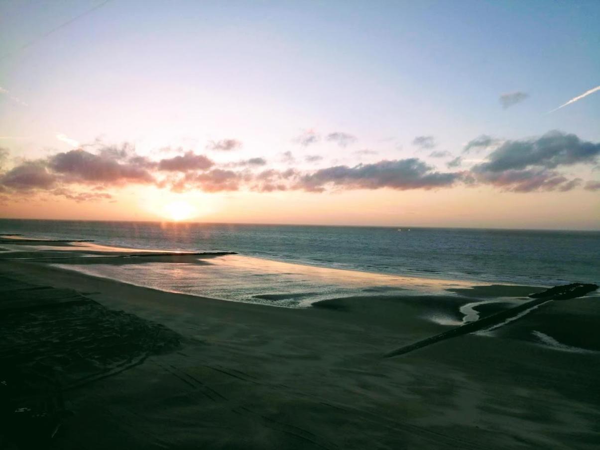 Lovely N° 9 Op Ieder Moment Een Prachtig Zeezicht & Zwembad Middelkerke Εξωτερικό φωτογραφία